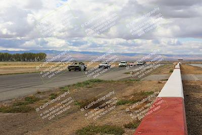 media/Sep-30-2023-24 Hours of Lemons (Sat) [[2c7df1e0b8]]/Track Photos/115pm (Front Straight)/